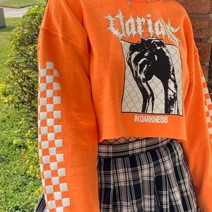 Varials "In Darkness" Sweater Crew Neck CropTop